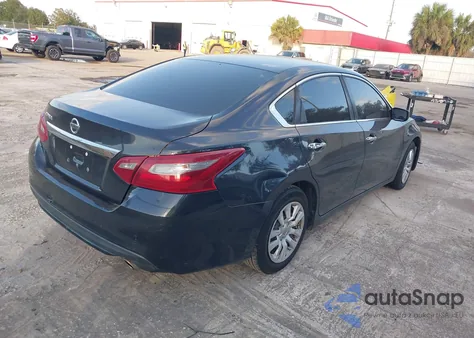 2018 Nissan Altima 2.5 S z USA, uszkodzony, nr VIN 1N4AL3APXJC478652